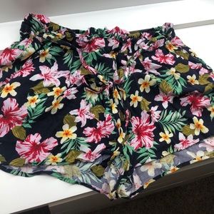 Loose summer shorts